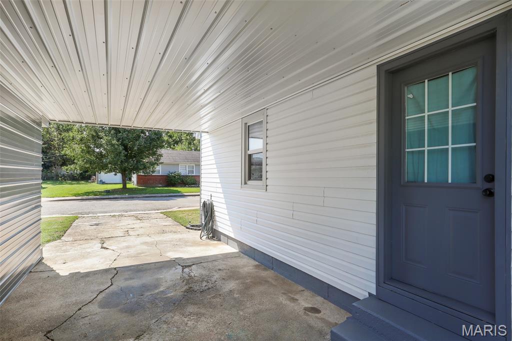 10 Lisa Drive Property Photo 4