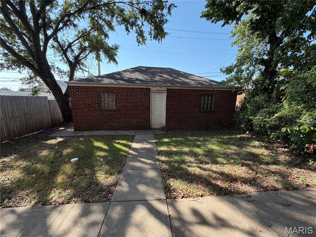 4928 Winona Avenue Property Photo 17