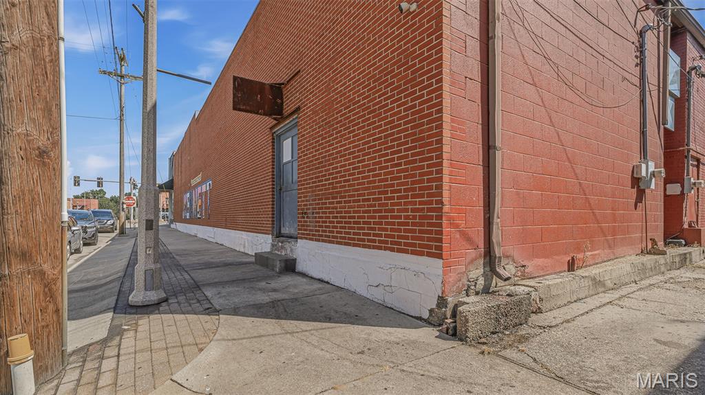 101 First Street Property Photo 40