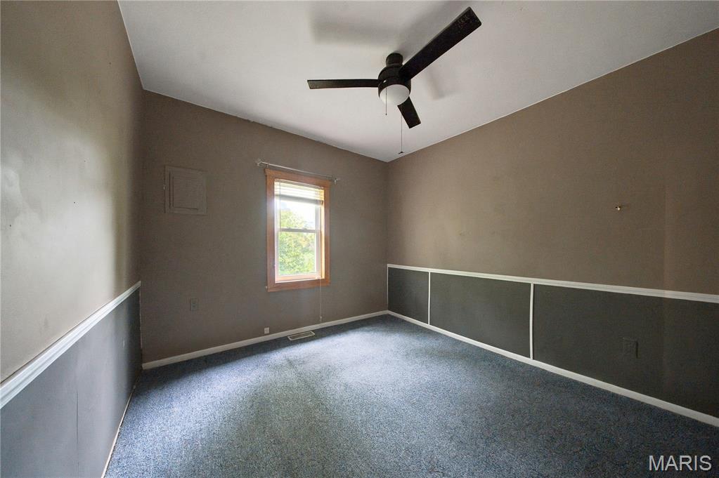 807 E 4th Street Property Photo 17