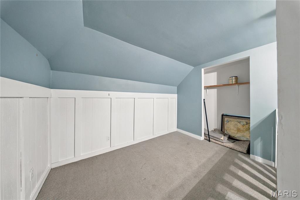 807 E 4th Street Property Photo 20