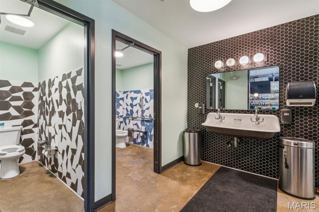 4175 Shaw Boulevard Property Photo 16