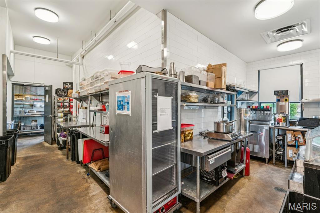 4175 Shaw Boulevard Property Photo 18