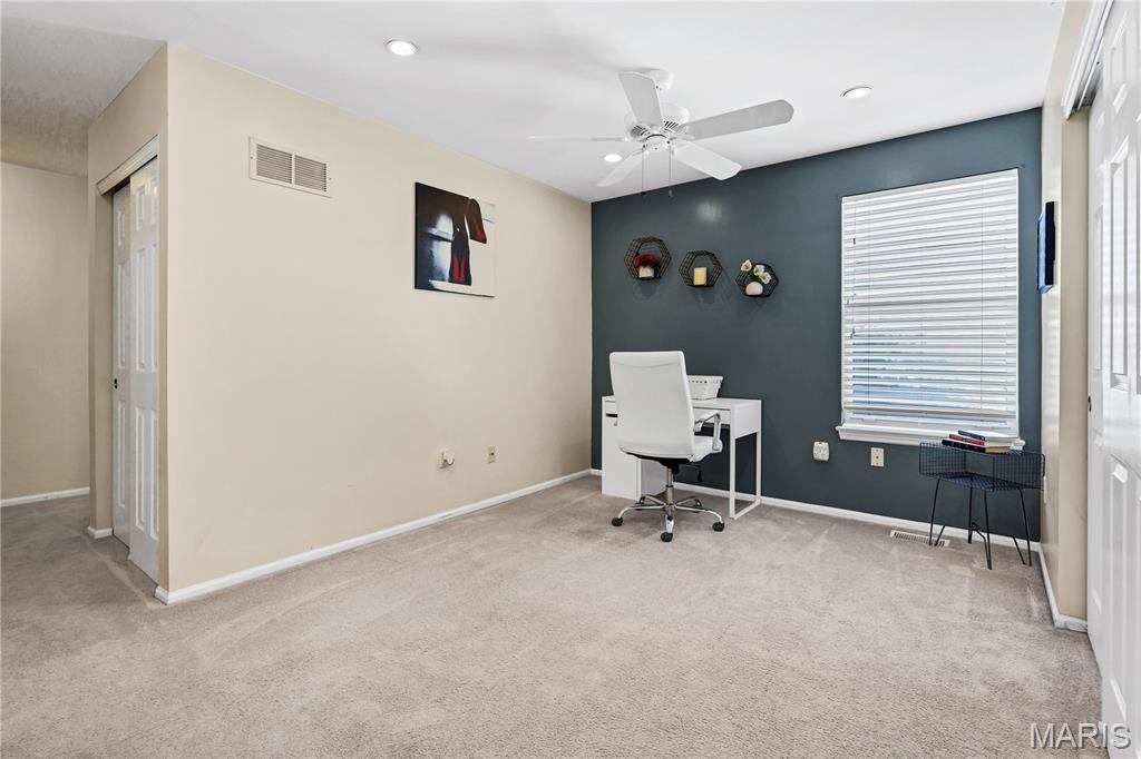 372 Buckhurst Drive Property Photo 18