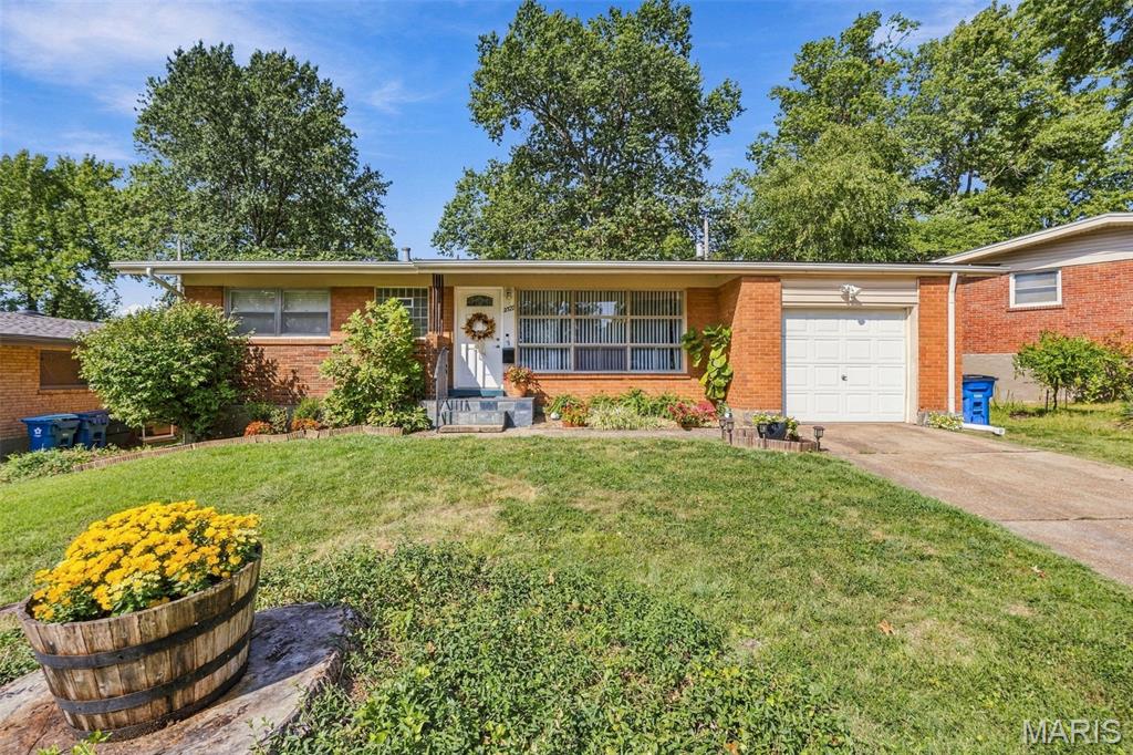 2327 Kenosho Avenue Property Photo 1