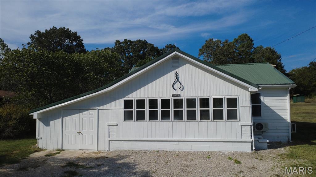 8424 Highway M Property Photo 1