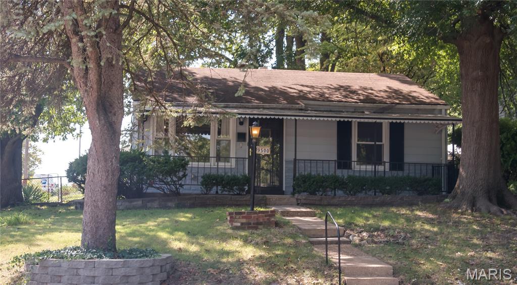 9500 Theodosia Avenue Property Photo 1