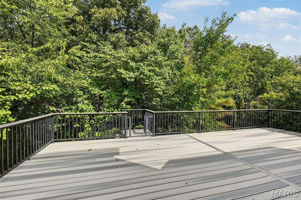 1052 Brook Mont Drive Property Photo 49