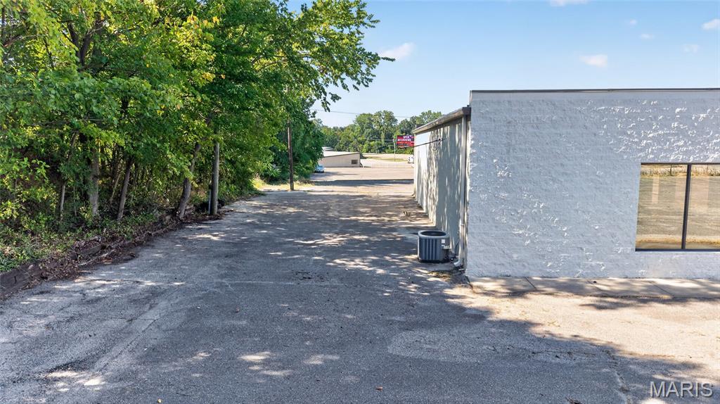 620 N State Highway 25 Property Photo 9
