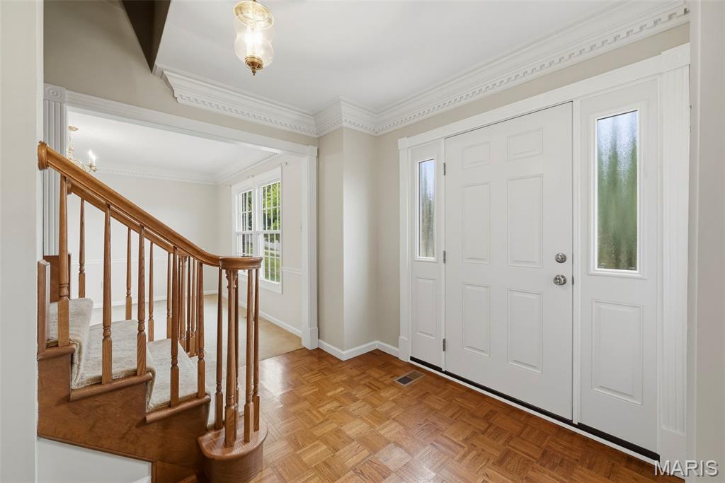 176 Spring Oaks Drive Property Photo 3