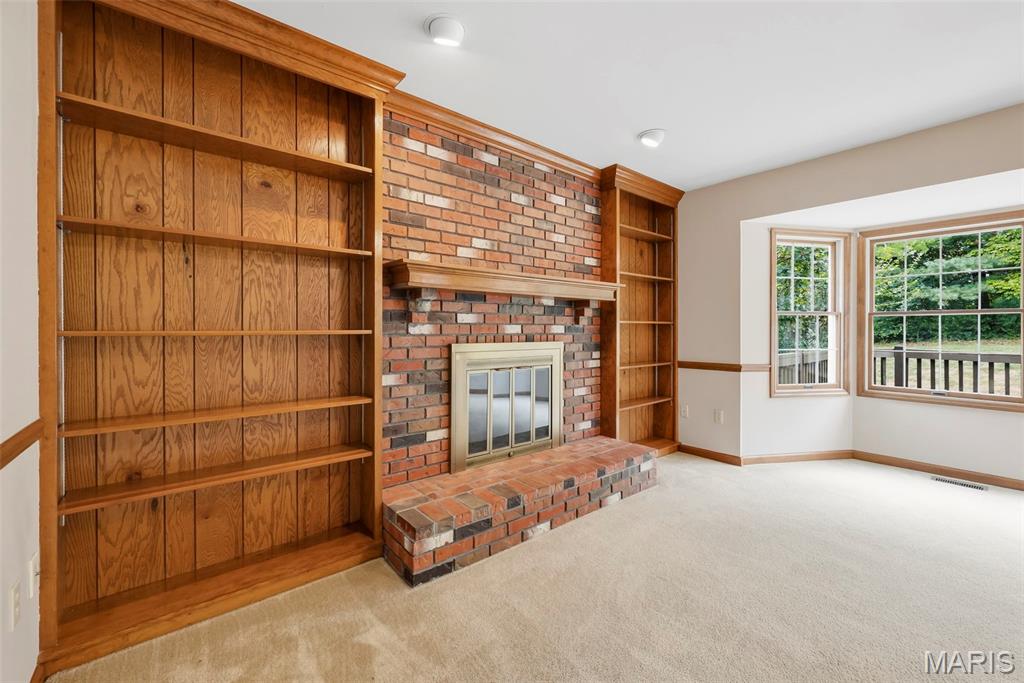 176 Spring Oaks Drive Property Photo 7