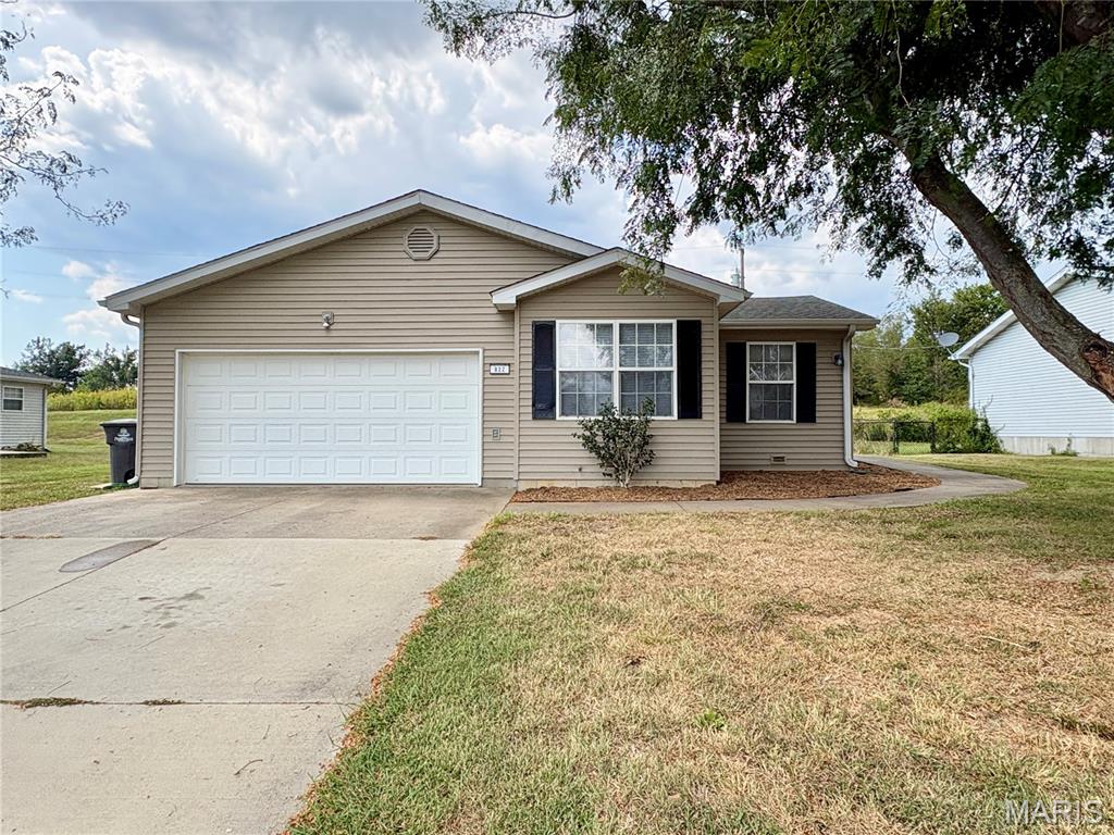 822 Trade Winds Drive Property Photo 1