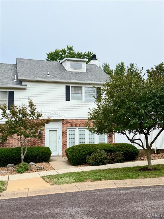 212 Carriage Court Property Photo 1