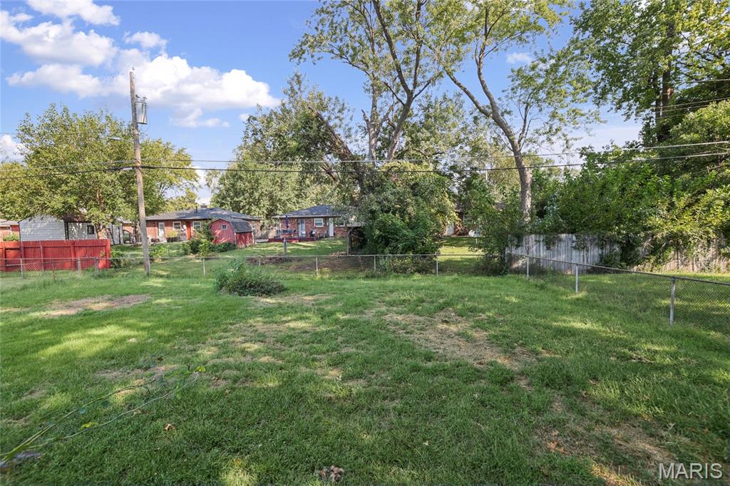 4103 S Park Drive Property Photo 5