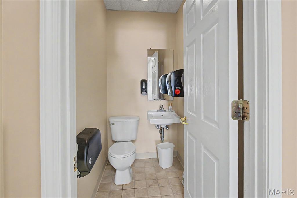 2737 E Jackson Boulevard Property Photo 15