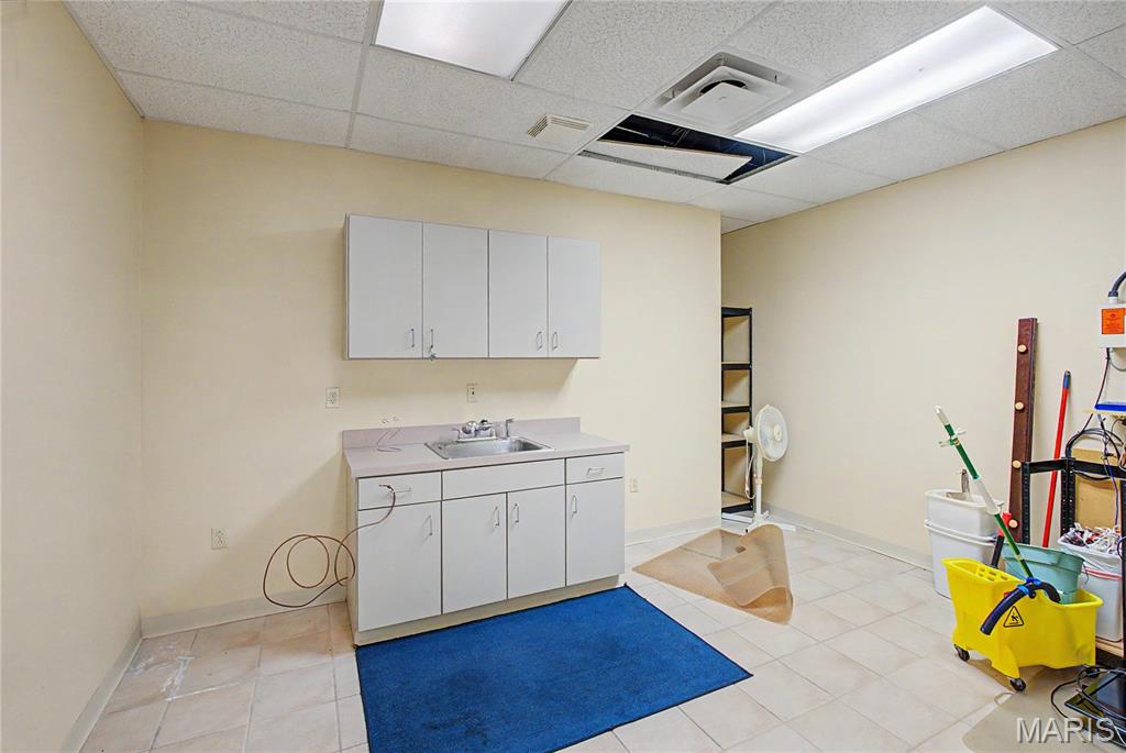 2737 E Jackson Boulevard Property Photo 22