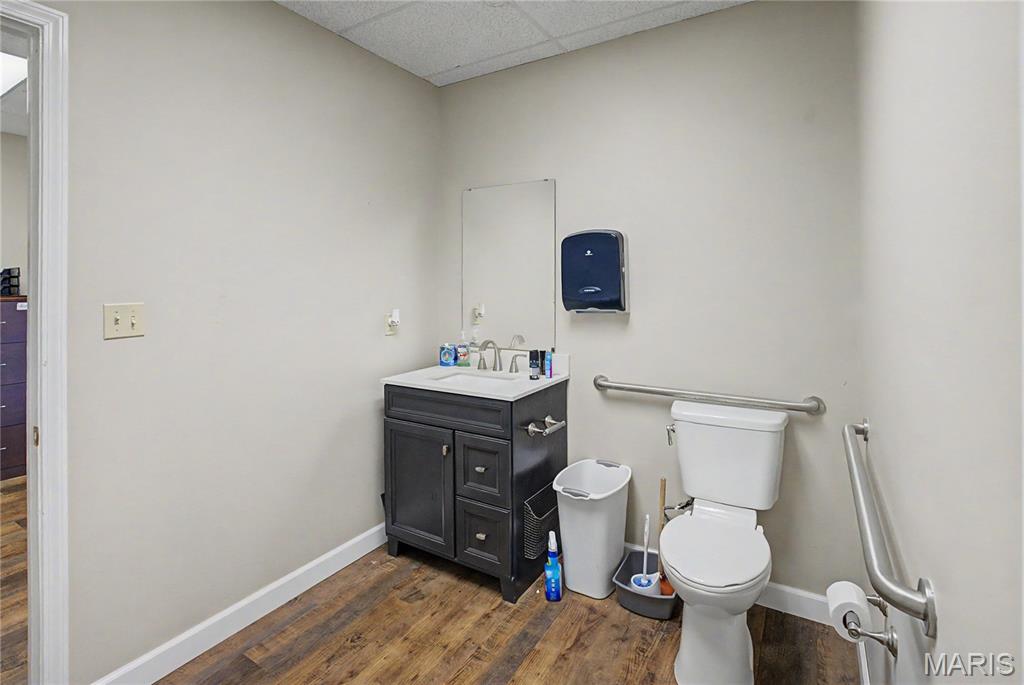 2737 E Jackson Boulevard Property Photo 38