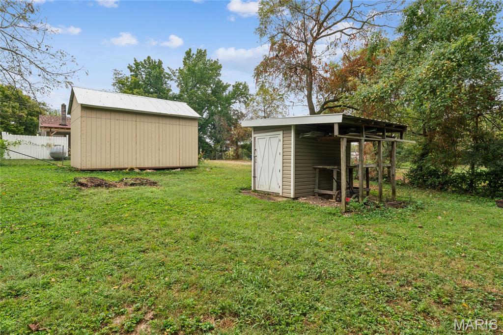 2639 Highway 100 Property Photo 36
