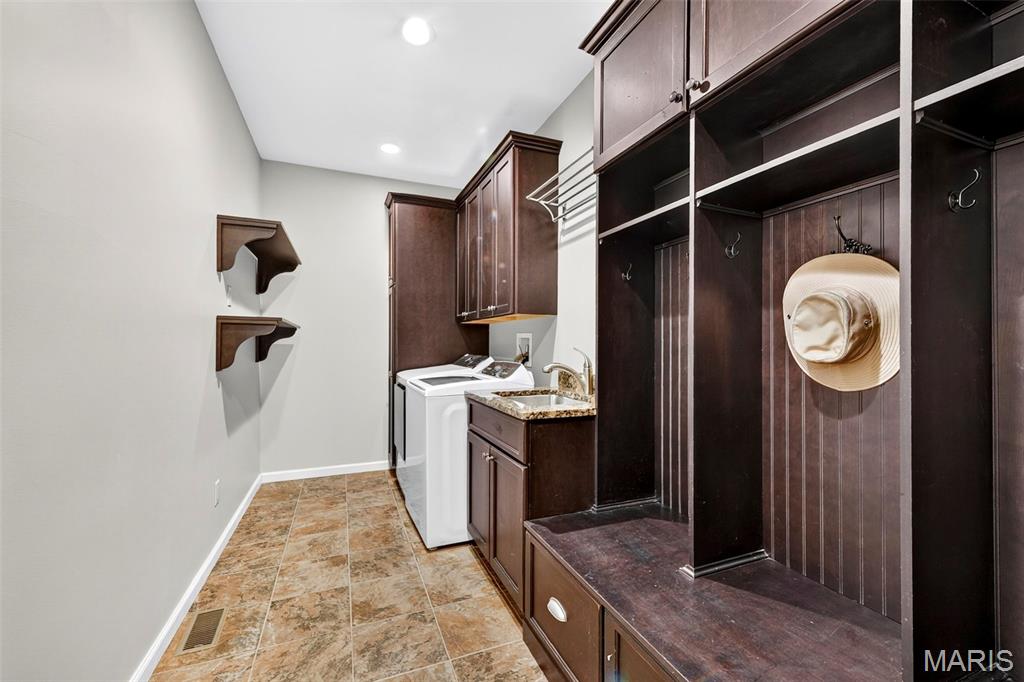 3116 Brook Hollow Drive Property Photo 23
