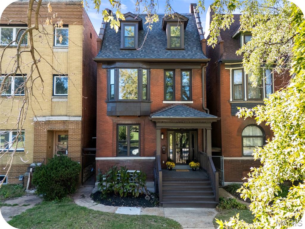 2815 S Kingshighway Boulevard Property Photo 1