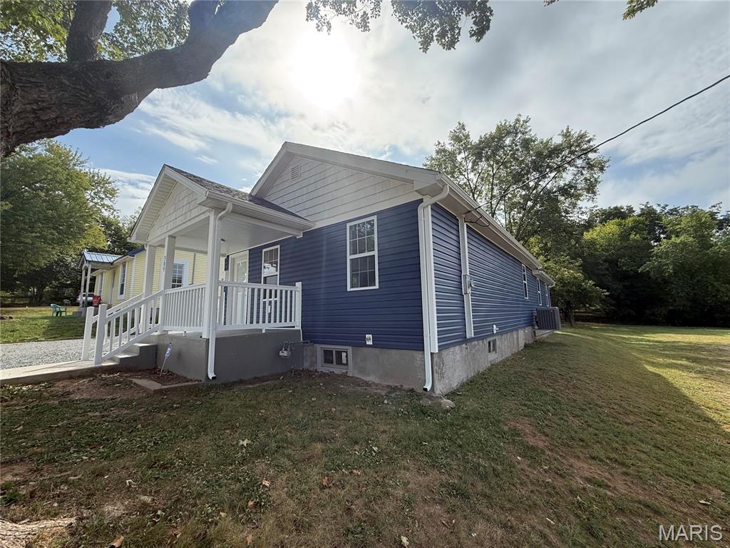 309 Franklin St Property Photo 3
