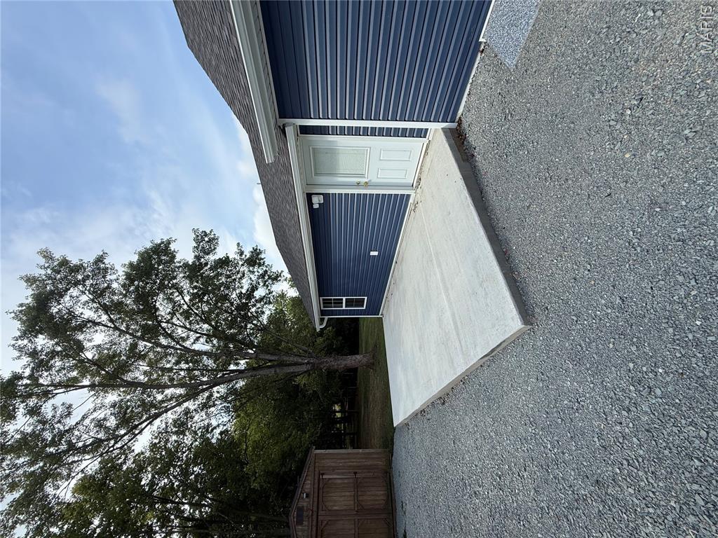 309 Franklin St Property Photo 5