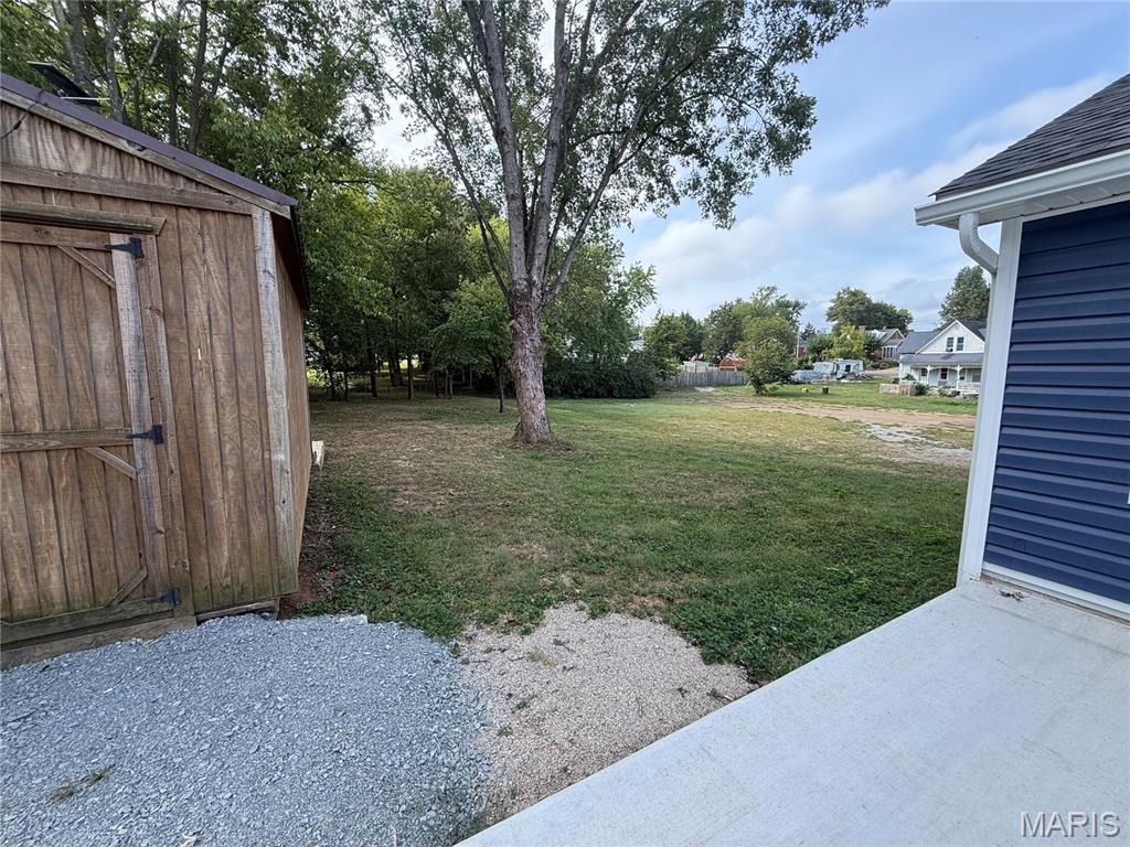 309 Franklin St Property Photo 7