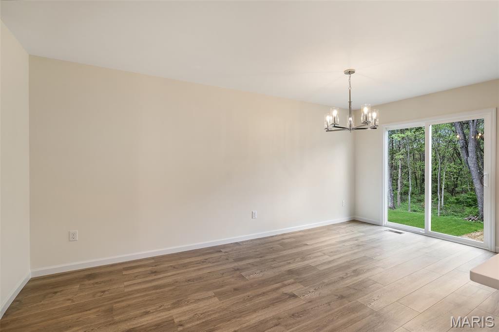 2335 Castle Hill Drive Property Photo 16