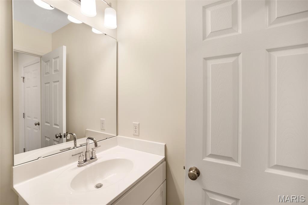 2335 Castle Hill Drive Property Photo 30