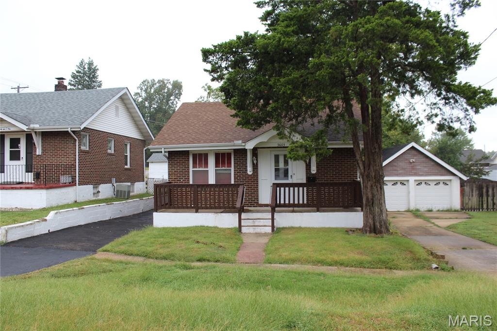 3603 Eminence Boulevard Property Photo 1
