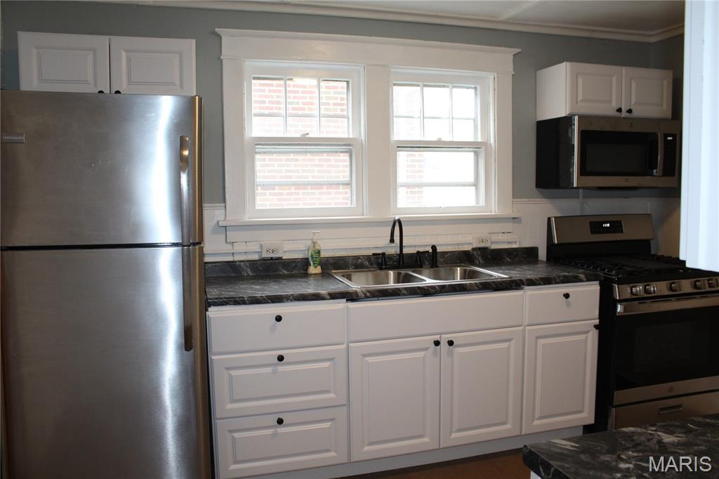 3603 Eminence Boulevard Property Photo 4