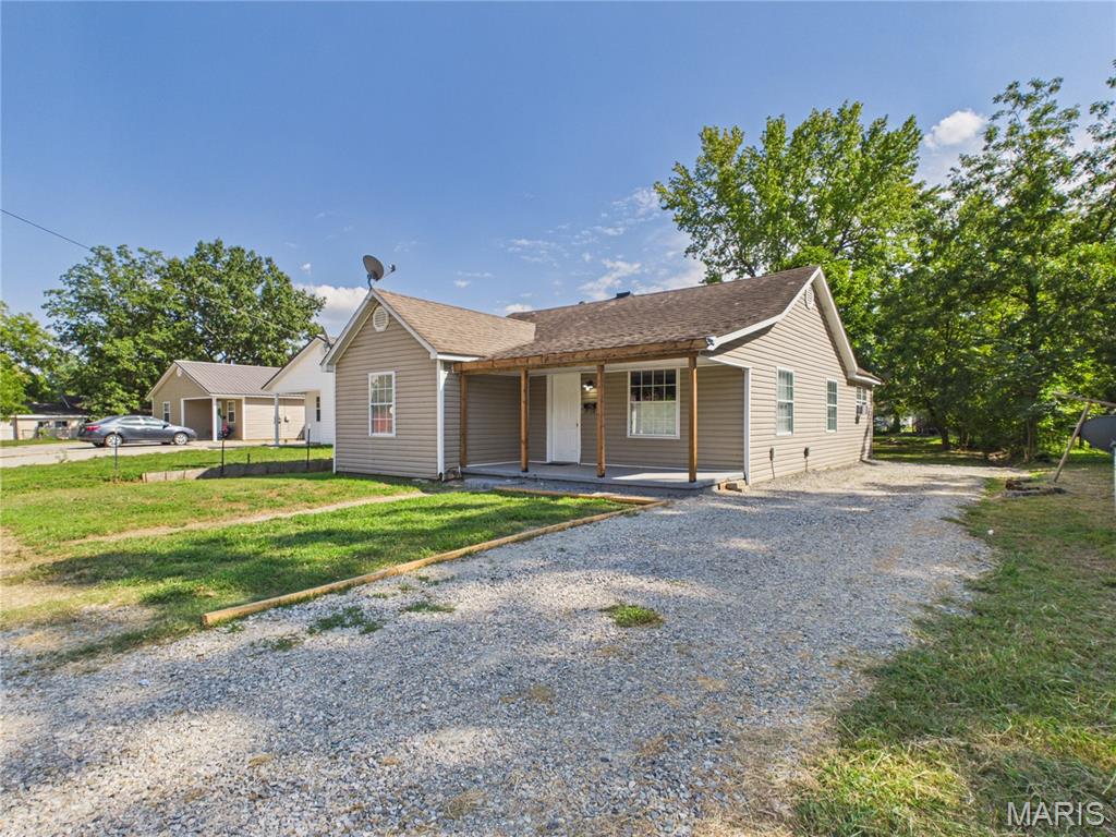 912 Nickey Street Property Photo 3
