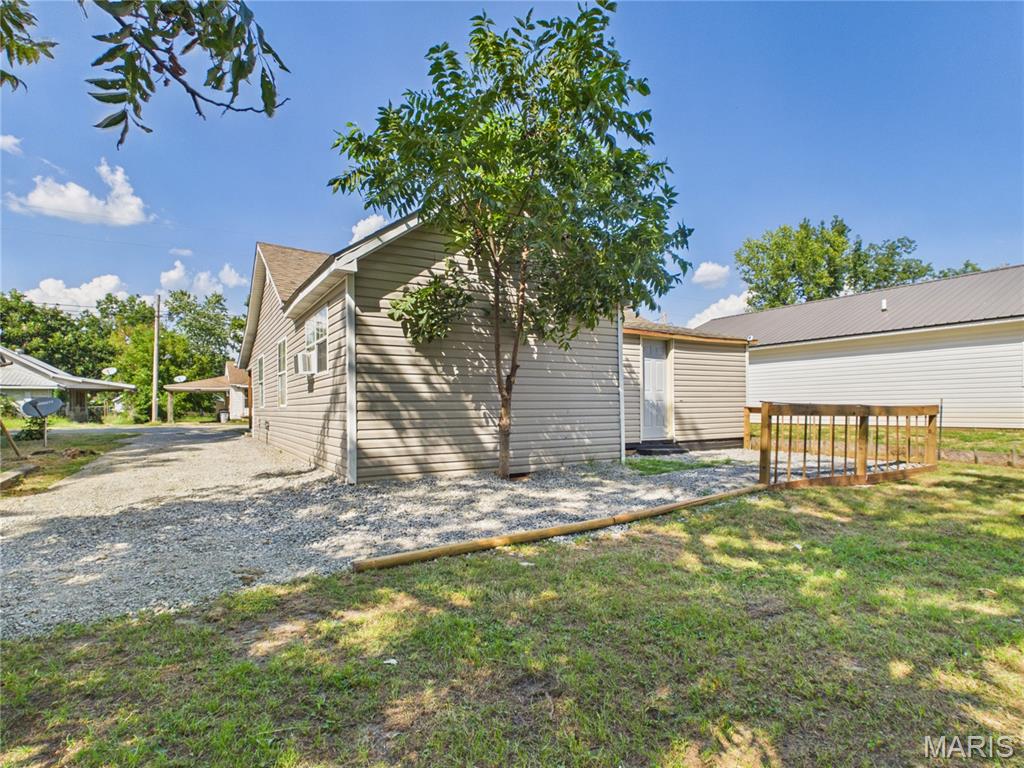 912 Nickey Street Property Photo 7
