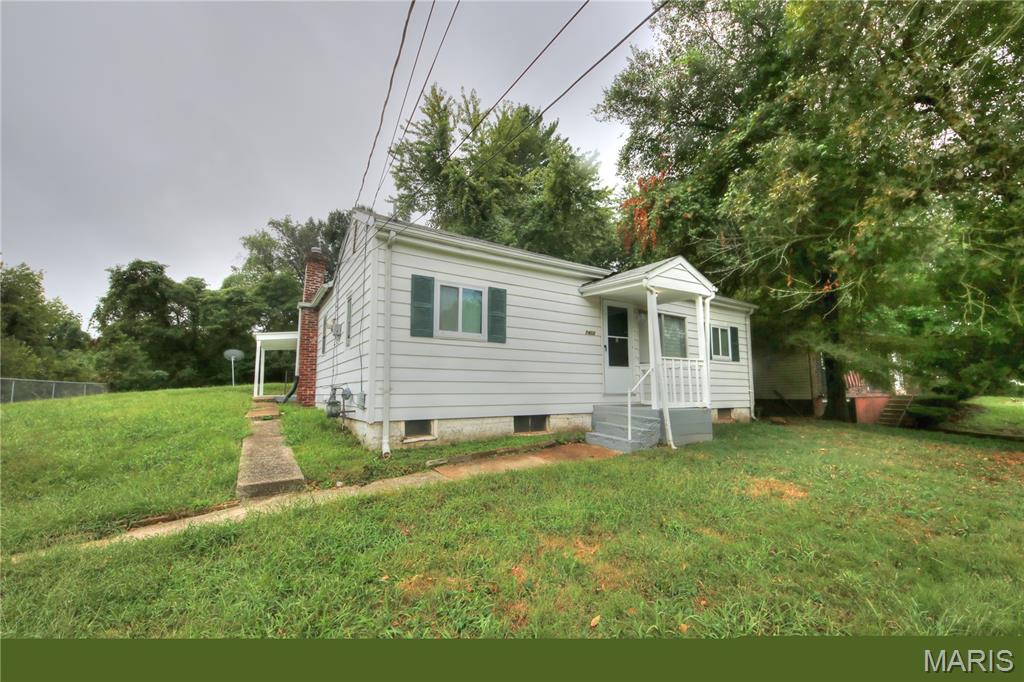 7402 Blanding Drive Property Photo 2