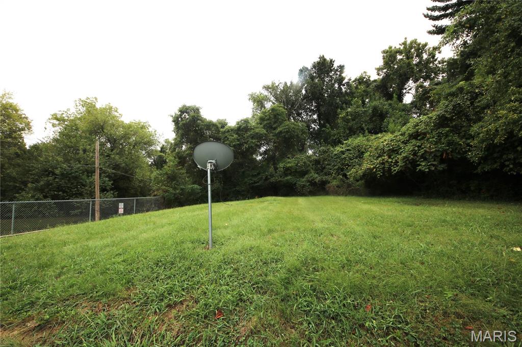 7402 Blanding Drive Property Photo 3