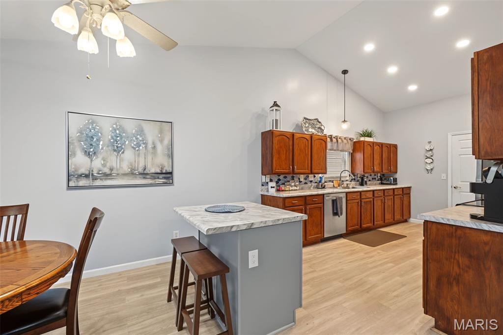 8 Soenker Circle Property Photo 5