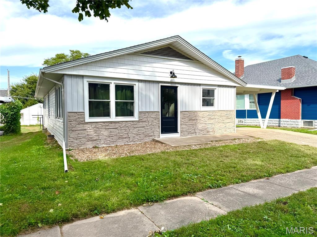 206 E Church Street Property Photo 1