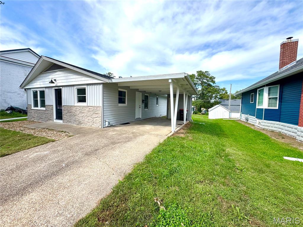 206 E Church Street Property Photo 2