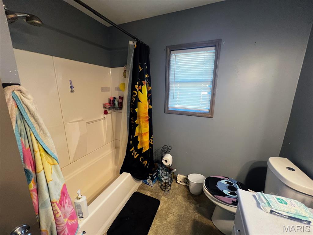 505 S Elm Street Property Photo 11