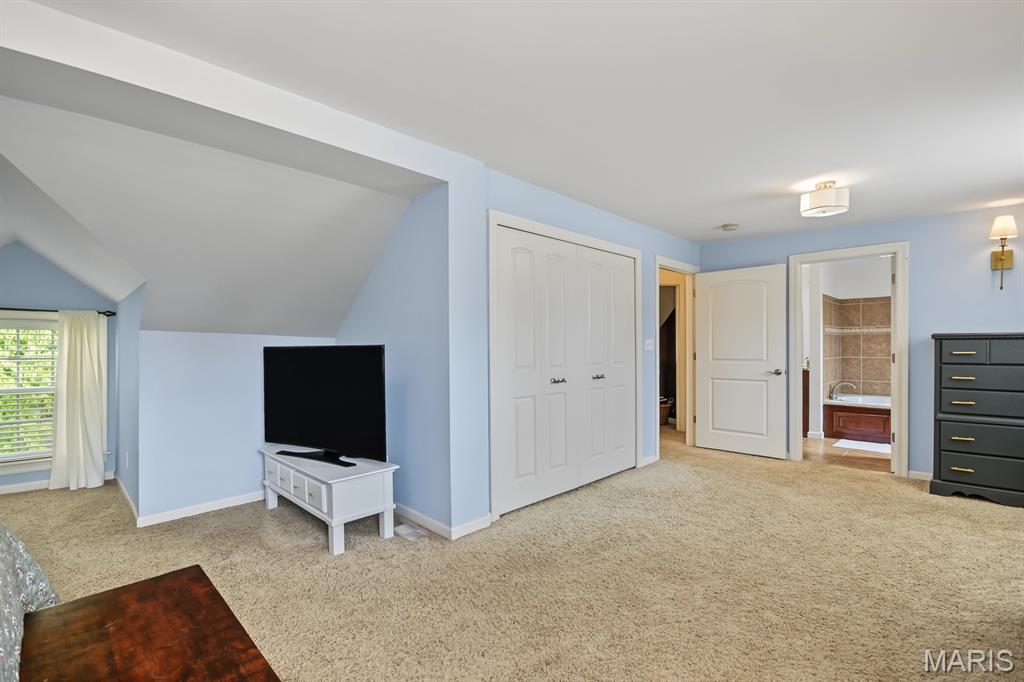 10 Southridge Drive Property Photo 26