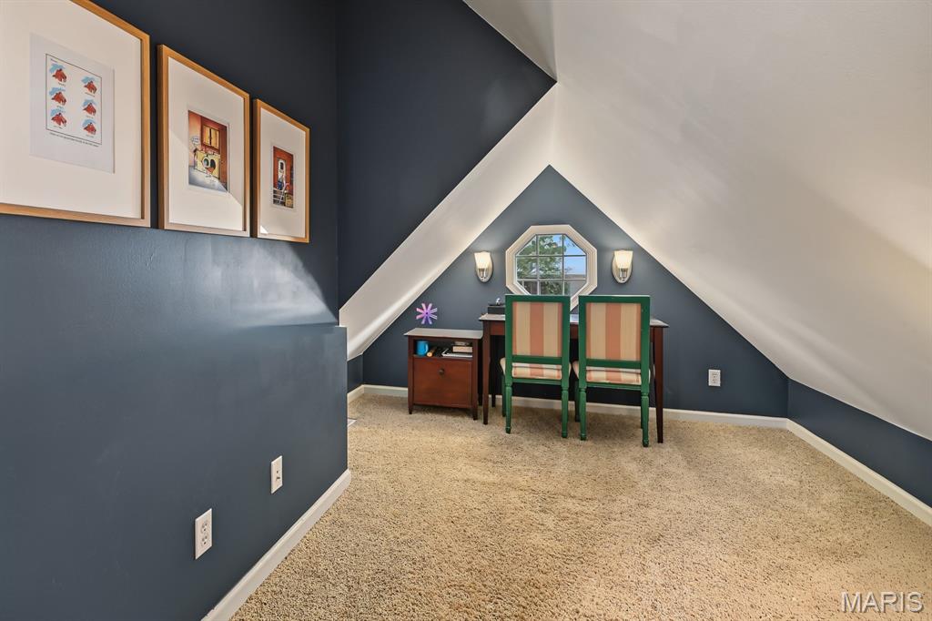 10 Southridge Drive Property Photo 30