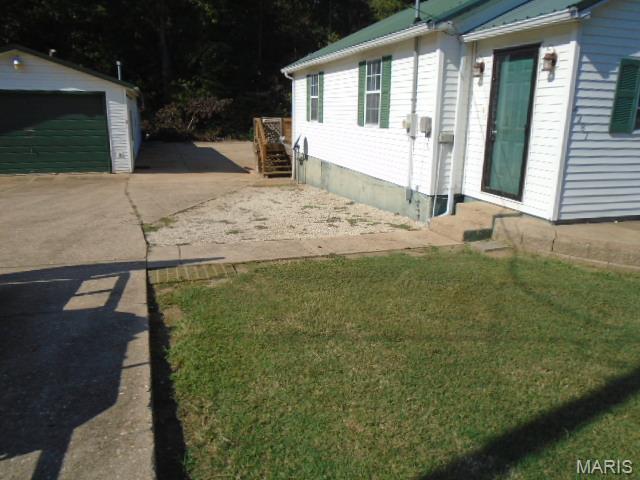 4287 Flucom Road Property Photo 2