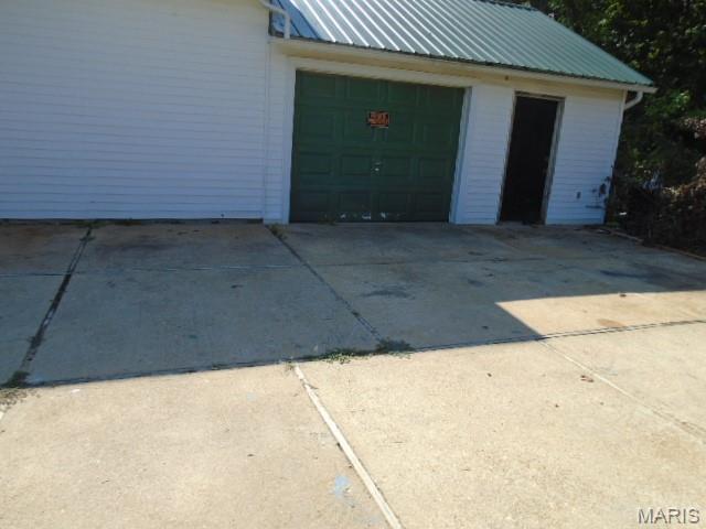 4287 Flucom Road Property Photo 5