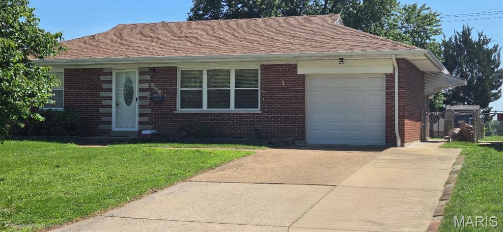 8446 Hampstead Drive Property Photo 1