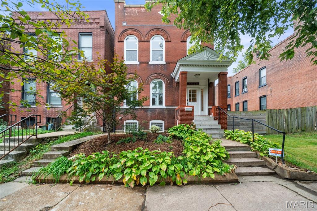 4550 Oakland Avenue Property Photo