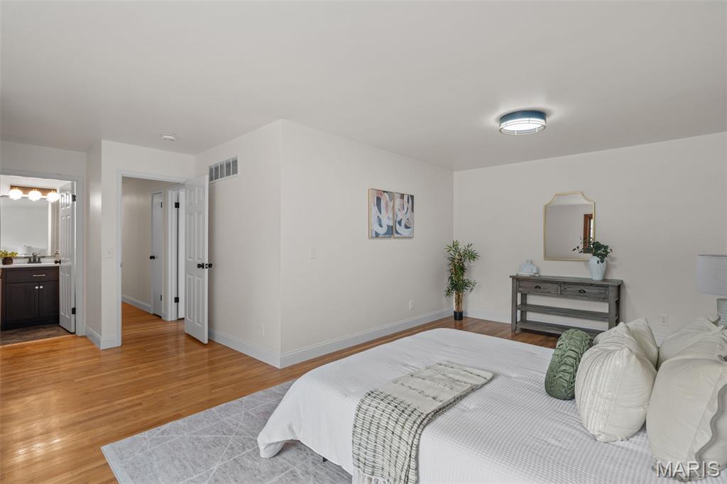 1 Crookham Court Property Photo 41