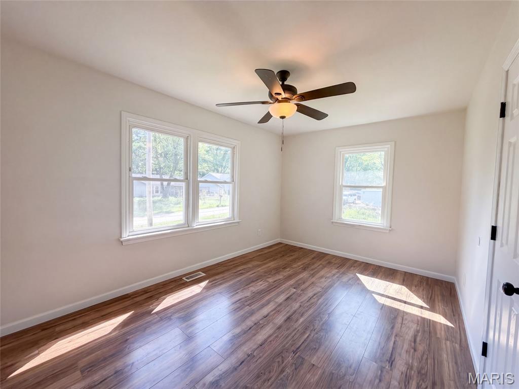 4659 Spring Glen Drive Property Photo 4