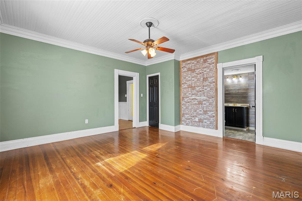 20 E Avenue Property Photo 12
