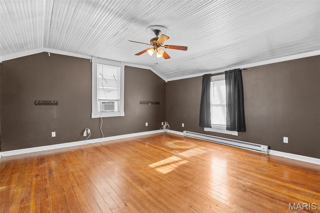20 E Avenue Property Photo 18