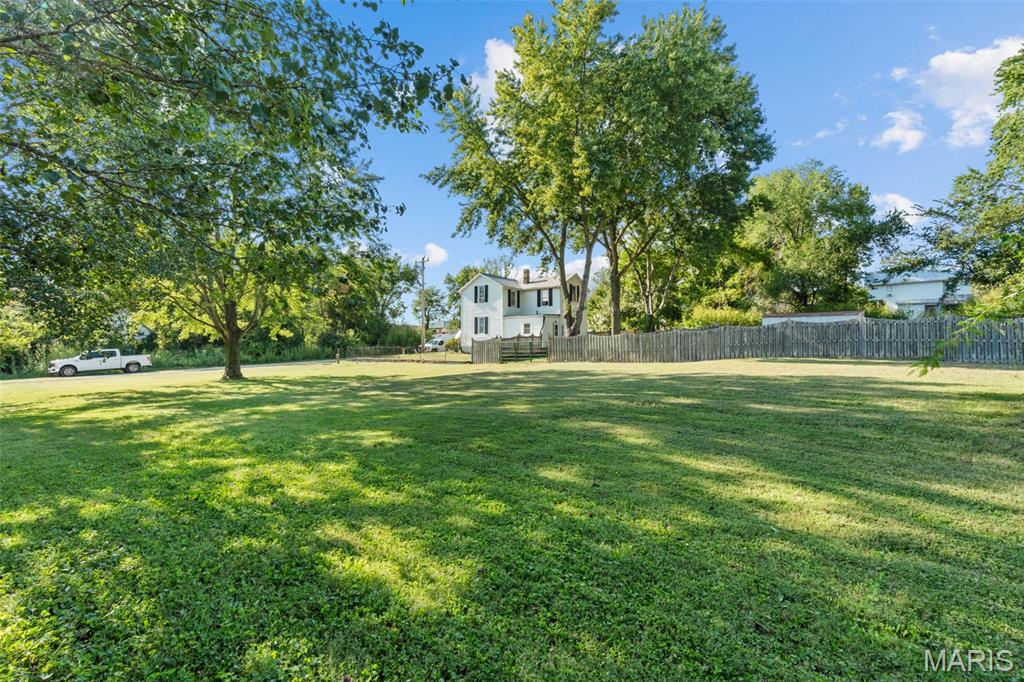 20 E Avenue Property Photo 25